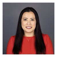 Linda Truong headshot